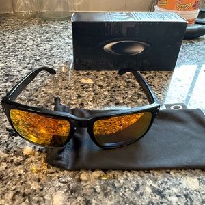 Oakley - Holbrook Polarized Ruby Iridium  Men’s sunglasses